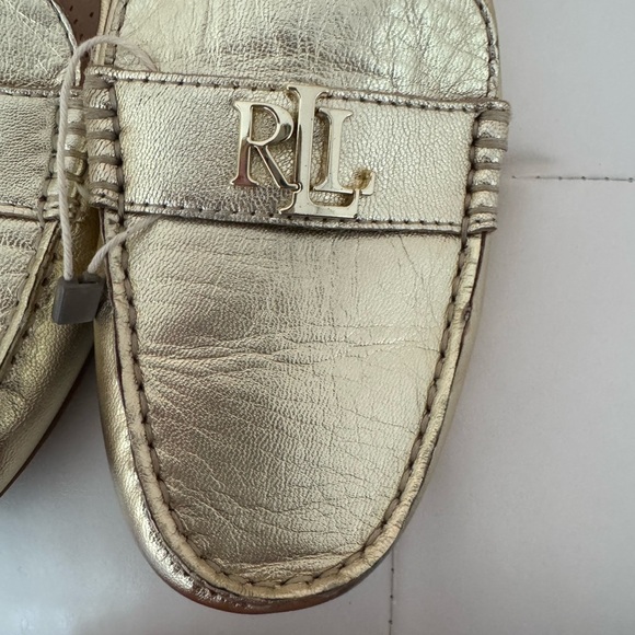 Ralph Lauren Gold Leather Women's Loafers. Leather. - Picture 4 of 5